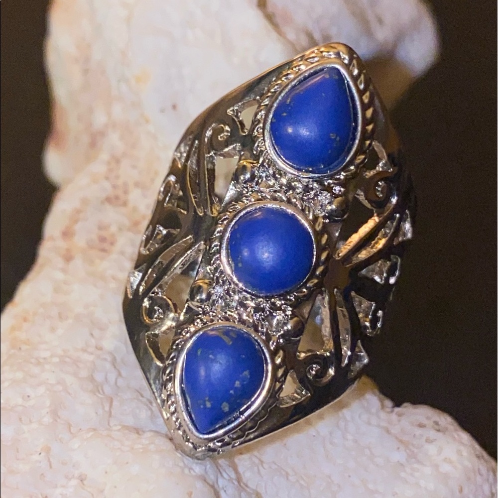 Sale * Lapis Lazuli 3 gem handcrafted vintage ring